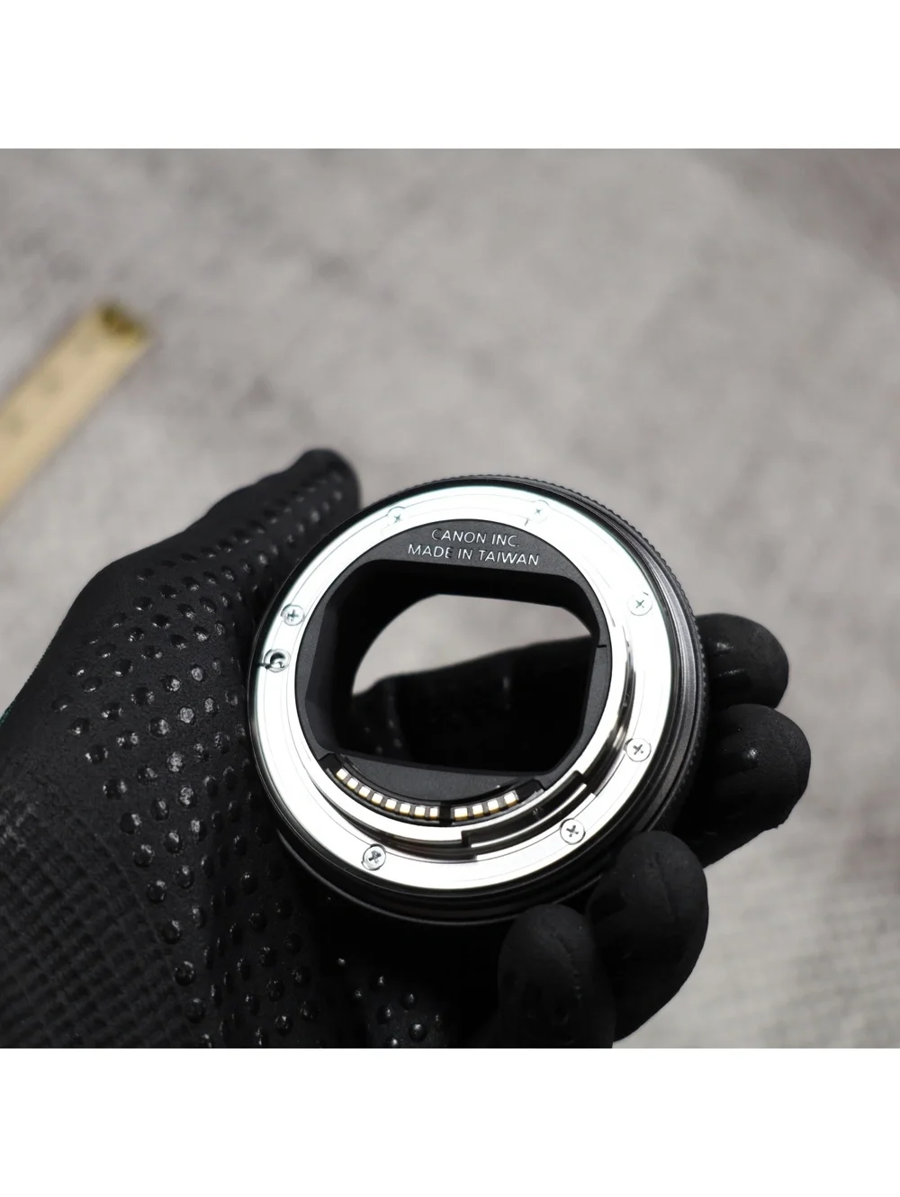 NEW OPEN BOX Canon Control Ring Mount Adapter EF-EOS R (SKU 2972C002)